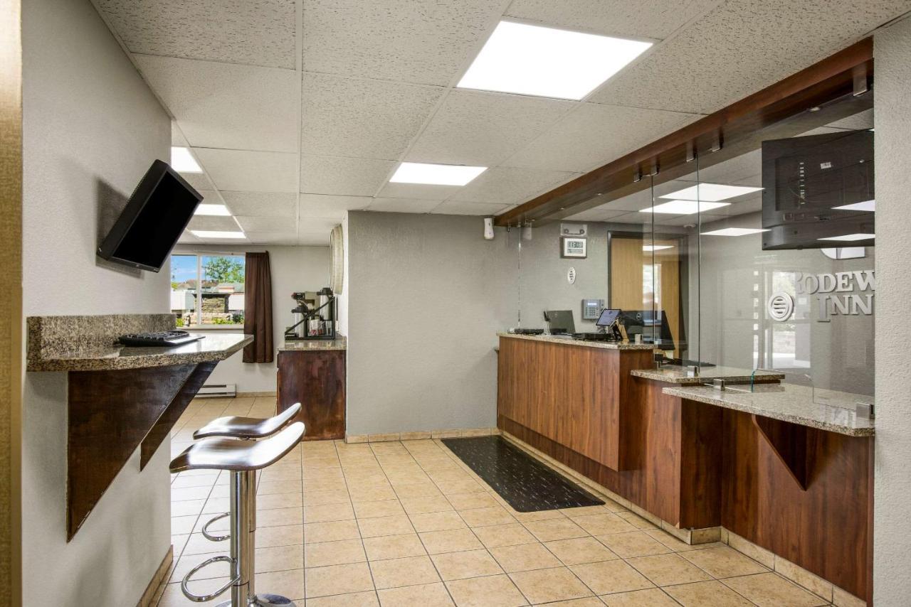 Rodeway Inn Cascade エクステリア 写真