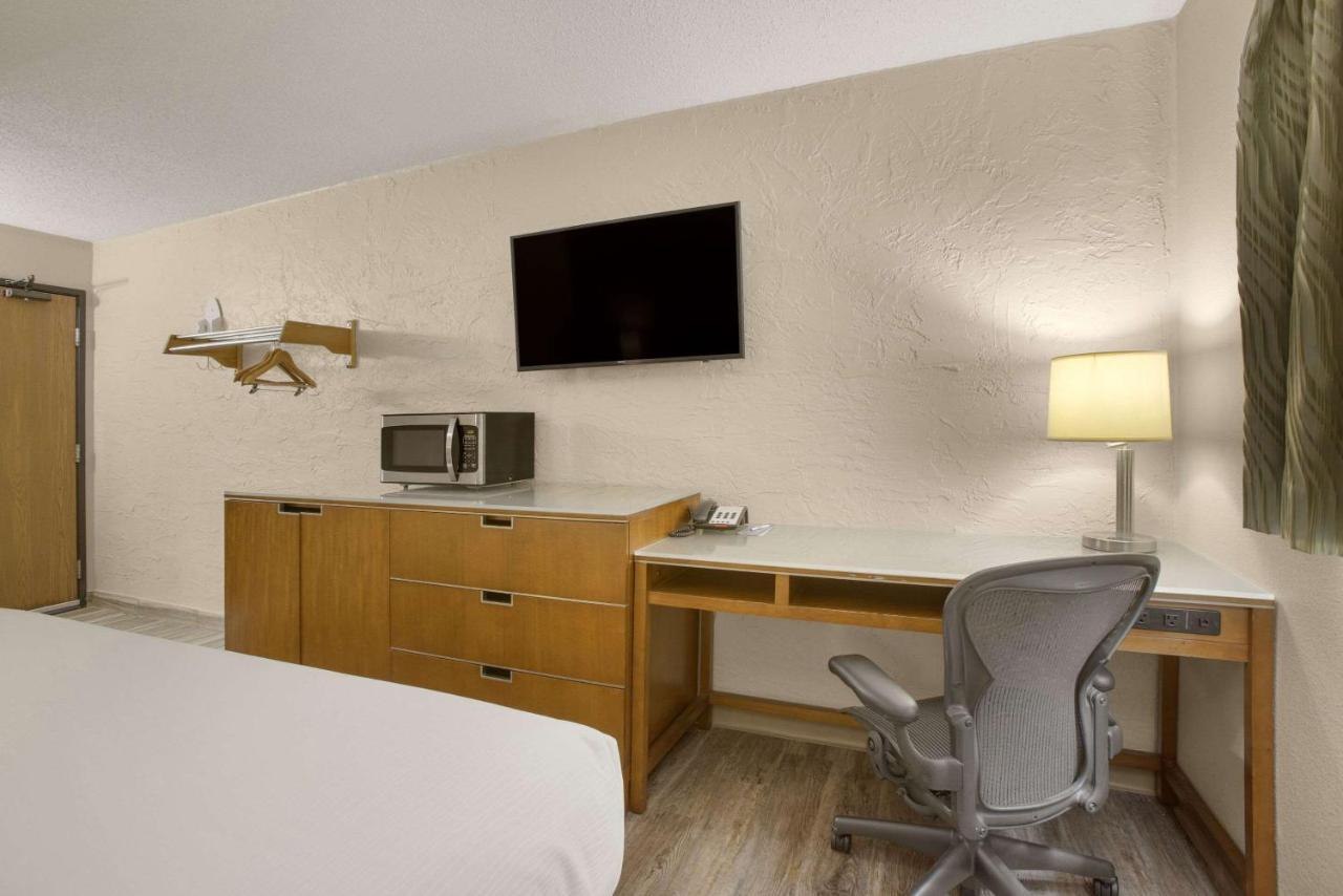 Rodeway Inn Cascade エクステリア 写真