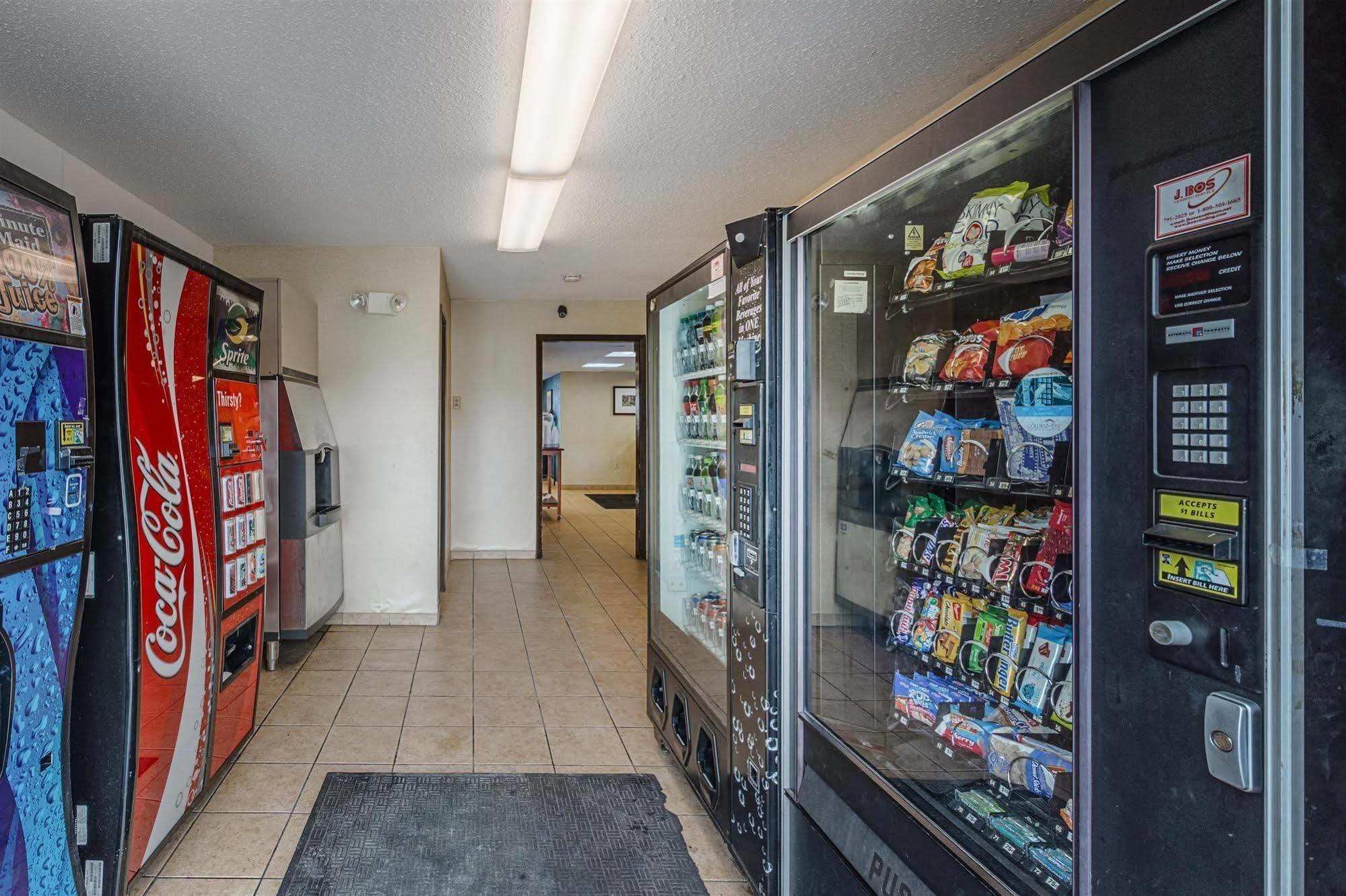 Rodeway Inn Cascade エクステリア 写真