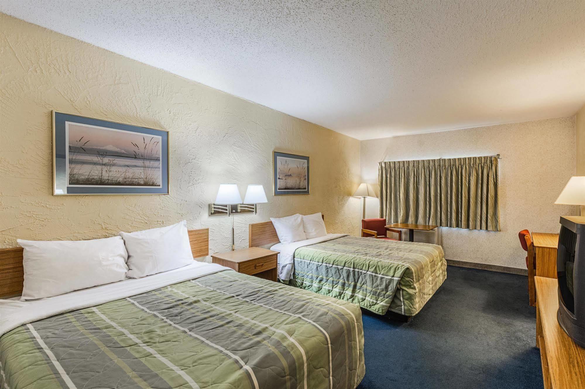Rodeway Inn Cascade エクステリア 写真